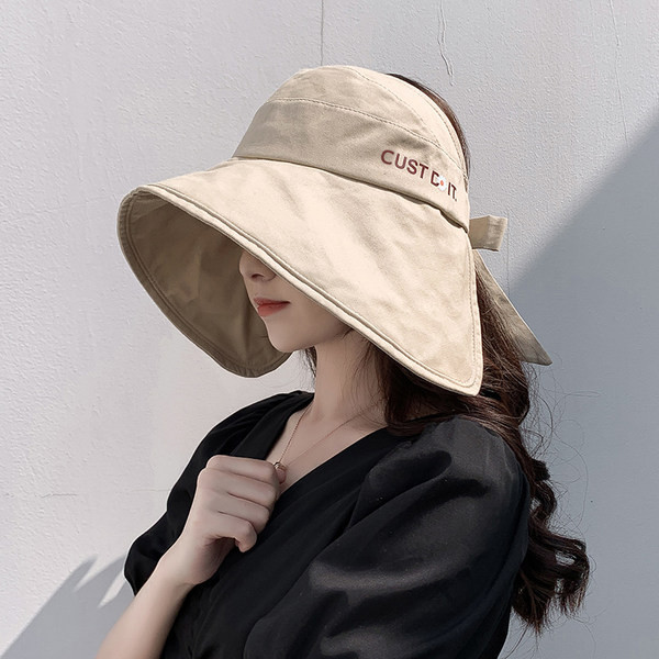 Palarie de dama cu panglica si boru