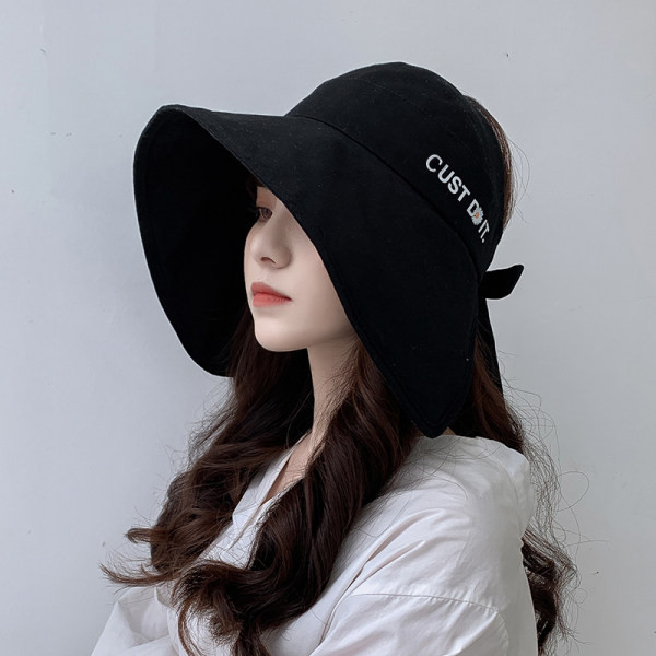 Palarie de dama cu panglica si boru