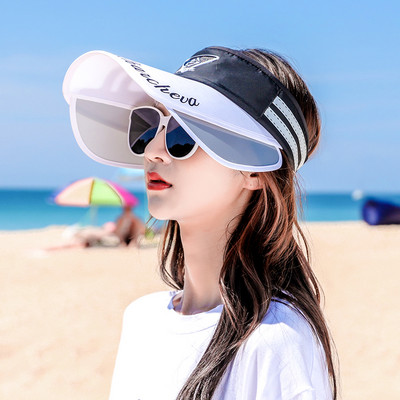 Γυναικείο καπέλο  με γείσο και επιγραφή