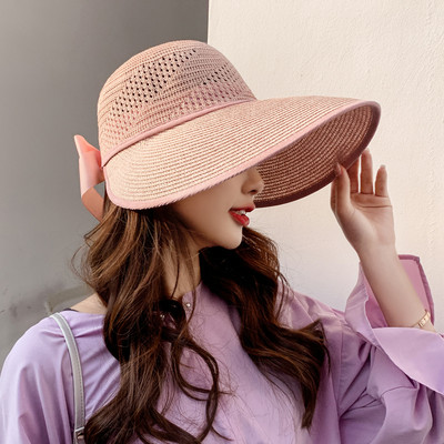 Ψάθινο καπέλο με φαρδύ περιφέρια