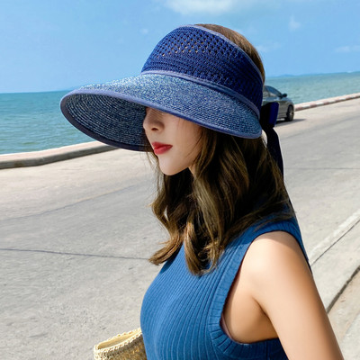 Ψάθινο καπέλο με φαρδύ περιφέρια