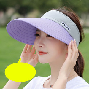 Σπορ-καθημερινή γυναικείο γείσο με έμβλημα - διάφορα μοντέλα