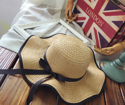 Γυναικείο αντηλιακό ψάθινο καπέλο με κορδέλα