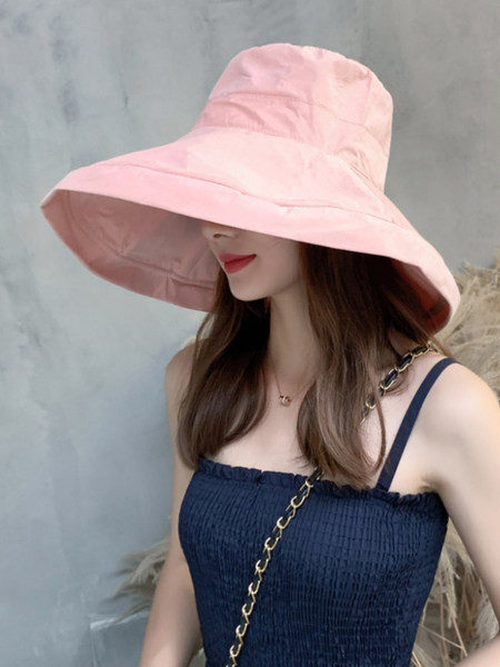 Palarie moderna de dama cu franjuri