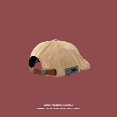 Καπέλο casual με έμβλημα τύπου μπερέ