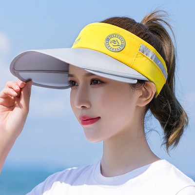 Ženski štitnik od sunca sa natpisom