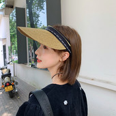 Γυναικείο ψάθινο καπέλο με γείσο και επιγραφή