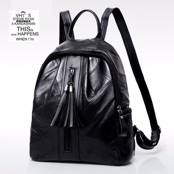 Γυναικείο μαύρο σακίδιο  δερματίνη με φούντα