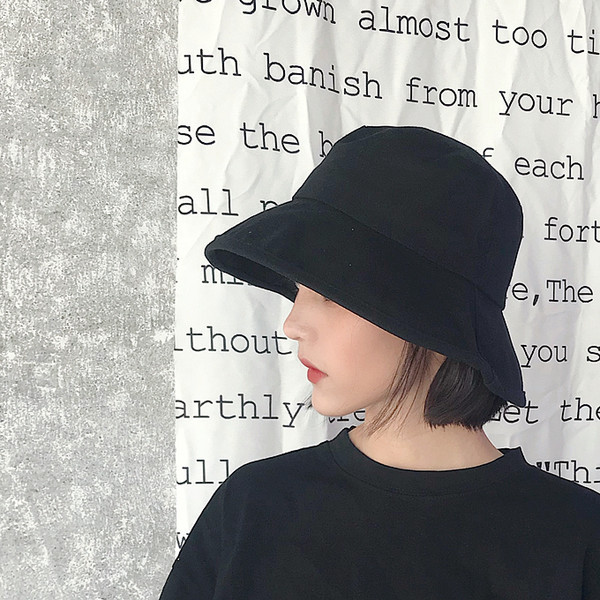 Γυναικείο κλωστοϋφαντουργικό καπέλο 