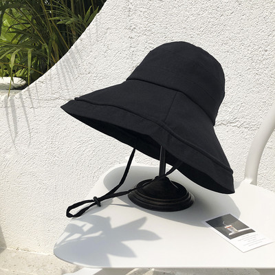 Γυναικείο υφασμάτινο καπέλο με περιφέρεια