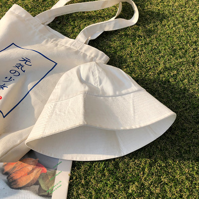 Γυναικείο καπέλο από ύφασμα