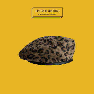 Pălărie modernă pentru femei cu model animal - două culori