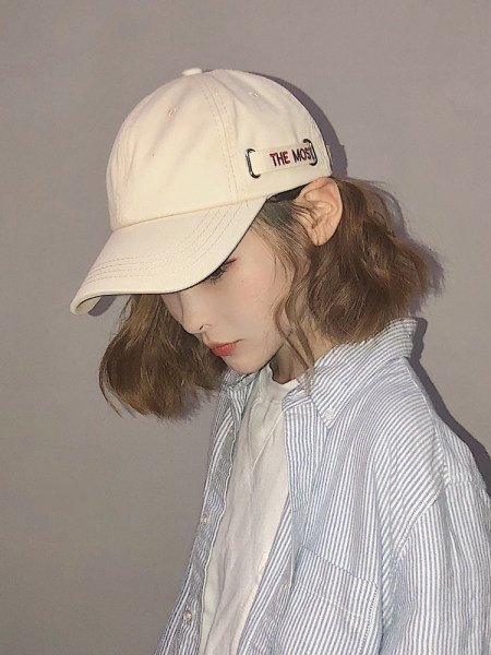 Palarie casual dama cu inscriptie in mai multe culori