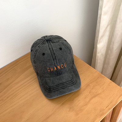 Γυναικείο καπέλο μπέιζμπολ με κεντημένη επιγραφή