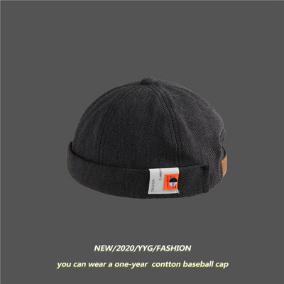 Pălărie casual de damă cu beretă cu inscripție