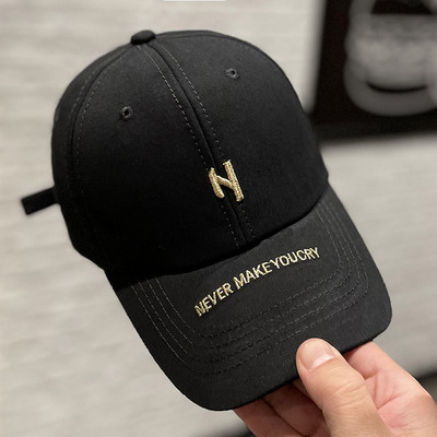 Palarie dama mai multe modele cu broderie