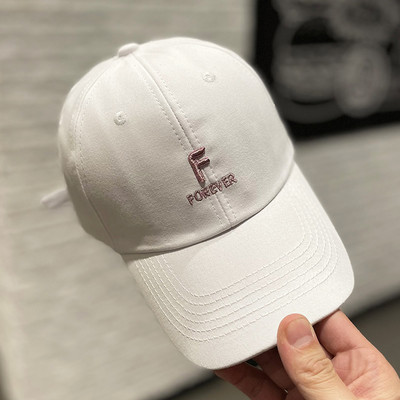 Palarie dama mai multe modele cu broderie