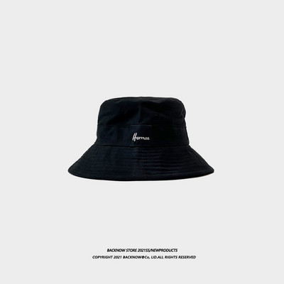 Palarie moderna cu broderie pentru femei si barbati