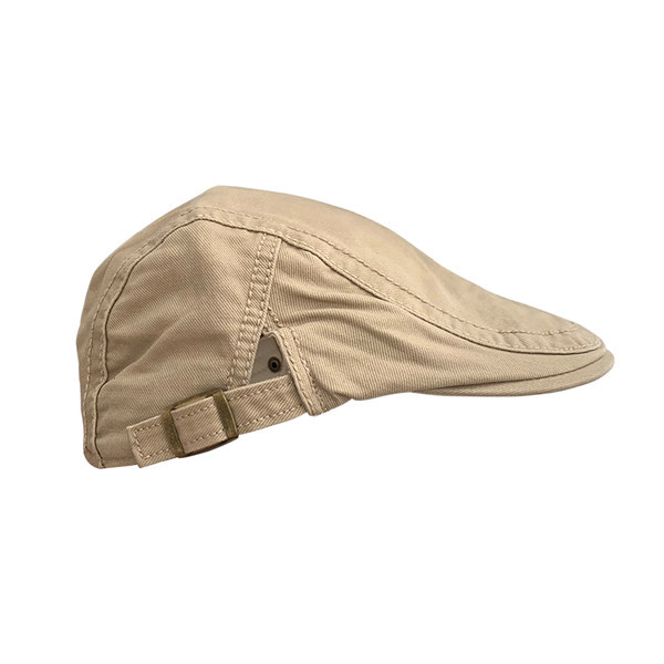 Beretă de damă cu catarame în stil retro