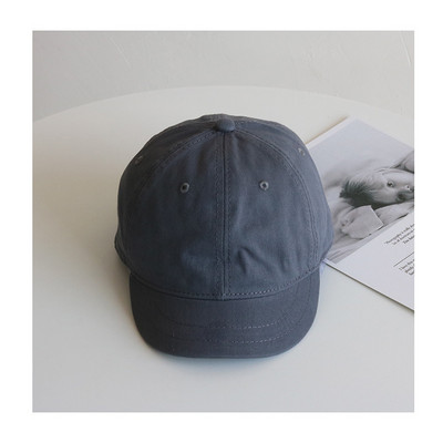 Pălărie modernă pentru femei, într-o singură culoare, cu vizor