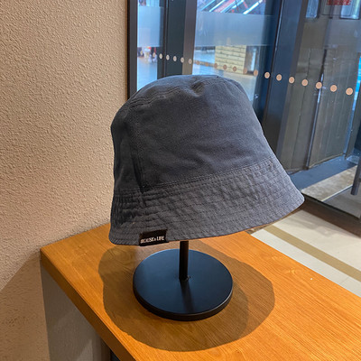 Καθημερινό γυναικείο καπέλο  με γείσο