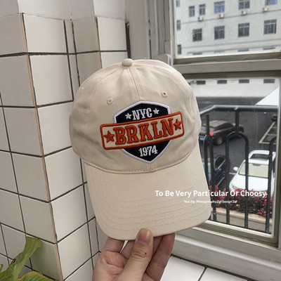 Şapcă de baseball cu inscripţie brodată - model unisex