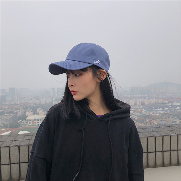 Palarie casual cu broderie si vizor pentru femei si barbati