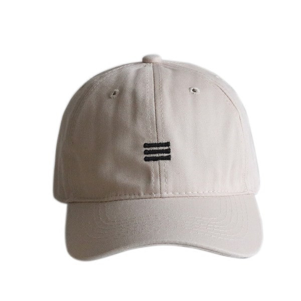 Ženska kapa sa šilterom u tri boje pogodna za ljeto