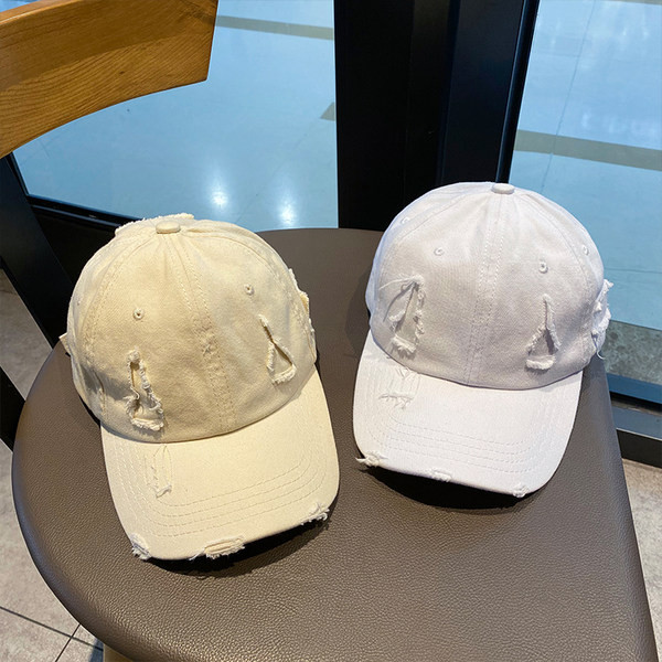 Palarie casual dama cu element rupt si vizor