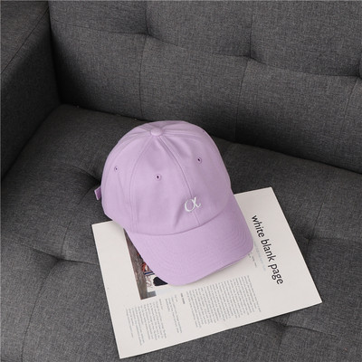 Șapcă de baseball pentru femei - mai multe modele