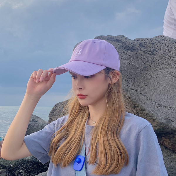 Șapcă de baseball pentru femei - mai multe modele