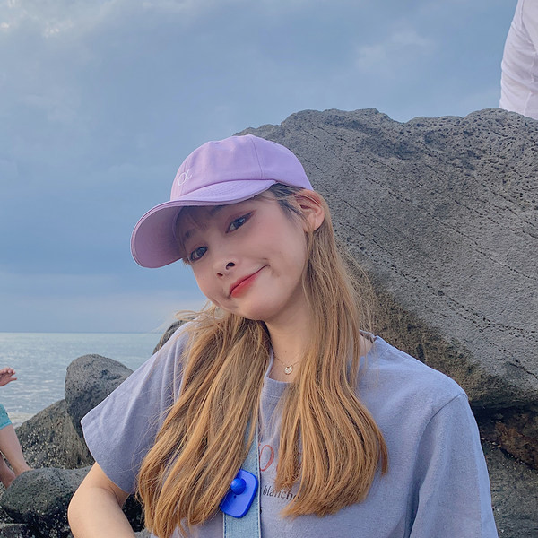 Șapcă de baseball pentru femei - mai multe modele