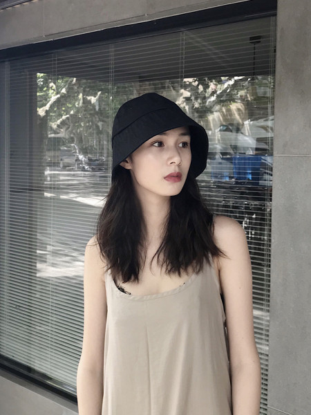 Pălărie modernă de pescuit pentru femei în mai multe culori