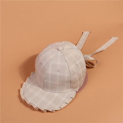 Palarie de dama cu vizor si cravate