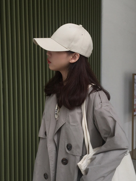 Palarie de dama cu vizor in diferite culori