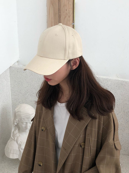 Palarie de dama cu vizor in diferite culori