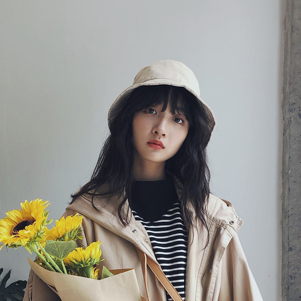 Palarie de pescuit dama in patru culori potrivita pentru primavara