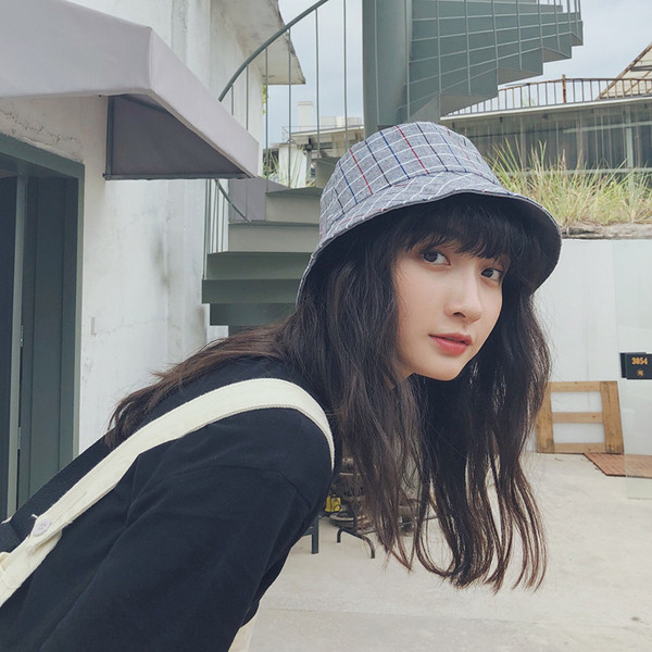 Palarie de pescuit dama in patru culori potrivita pentru primavara