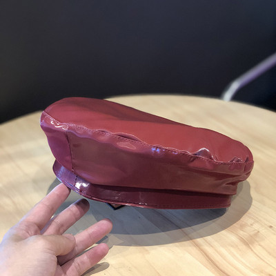 Palarie de dama din piele tip bereta