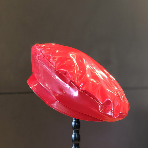 Palarie de dama din piele tip bereta