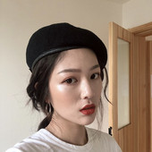 Palarie de dama tip bereta in gri si negru