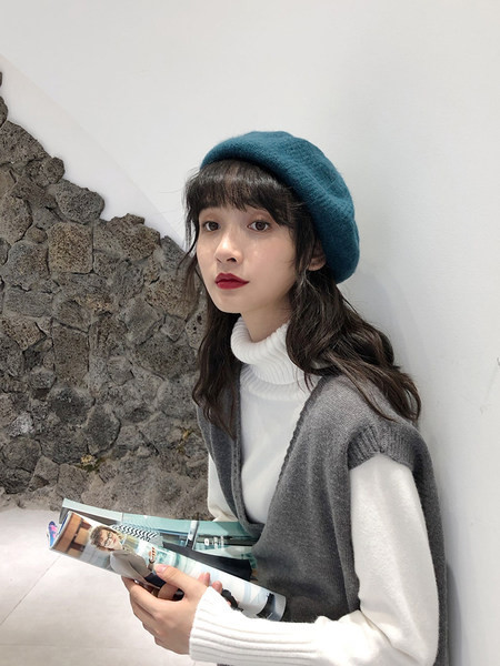 Palarie de dama tip bereta potrivita pentru iarna