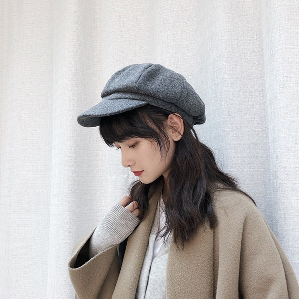 Ženska moderna kapa tipa beretka u različitim bojama