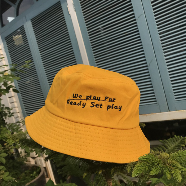 Palarie de pescuit dama cu broderie - mai multe modele