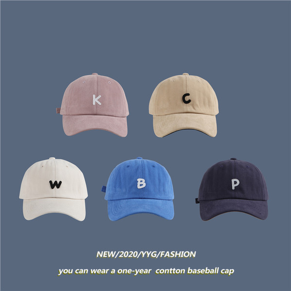 Șapcă de baseball de damă cu literă brodată