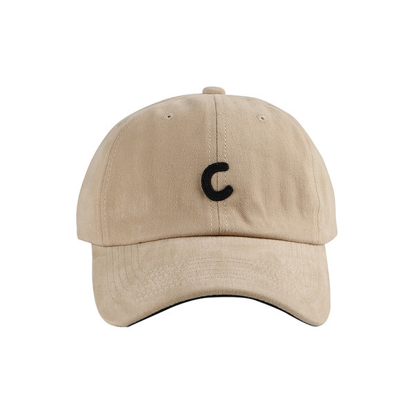 Șapcă de baseball de damă cu literă brodată