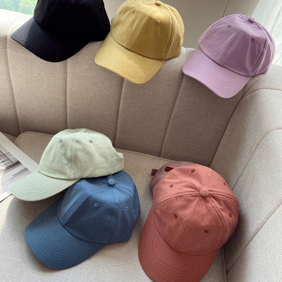 Γυναικείο μονόχρωμο καπέλο υφασμάτινο με γείσο