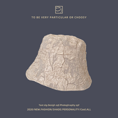 Ženska ribička kapa sa sjajnim efektom