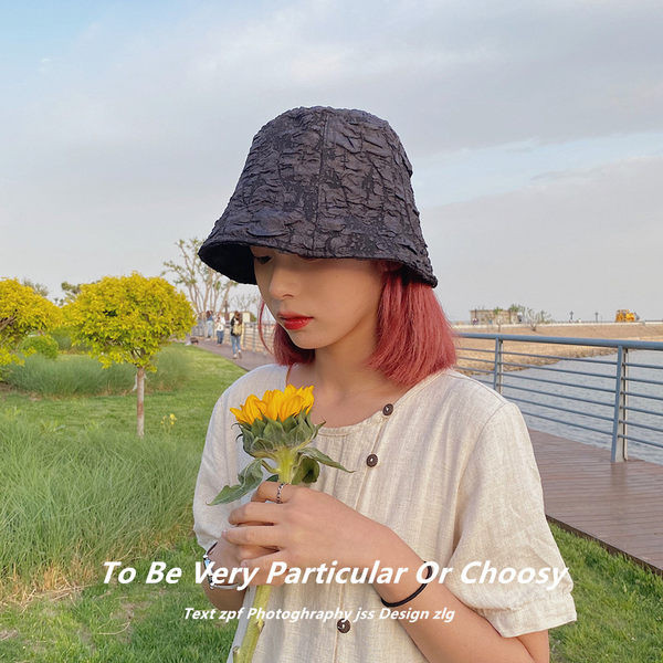 Ženska ribička kapa sa sjajnim efektom