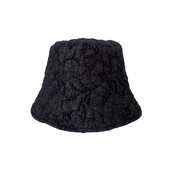 Ženska ribička kapa sa sjajnim efektom